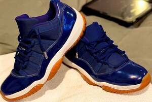 Air Jordan 11 Retro Low 'Navy Gum' Midnight Navy White Light Brown Gum